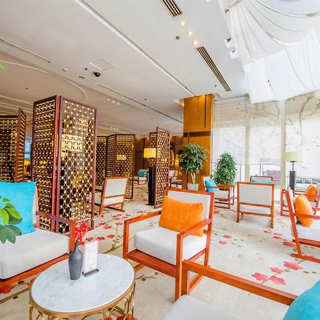 Ruishi Hotel Далянь Екстер'єр фото