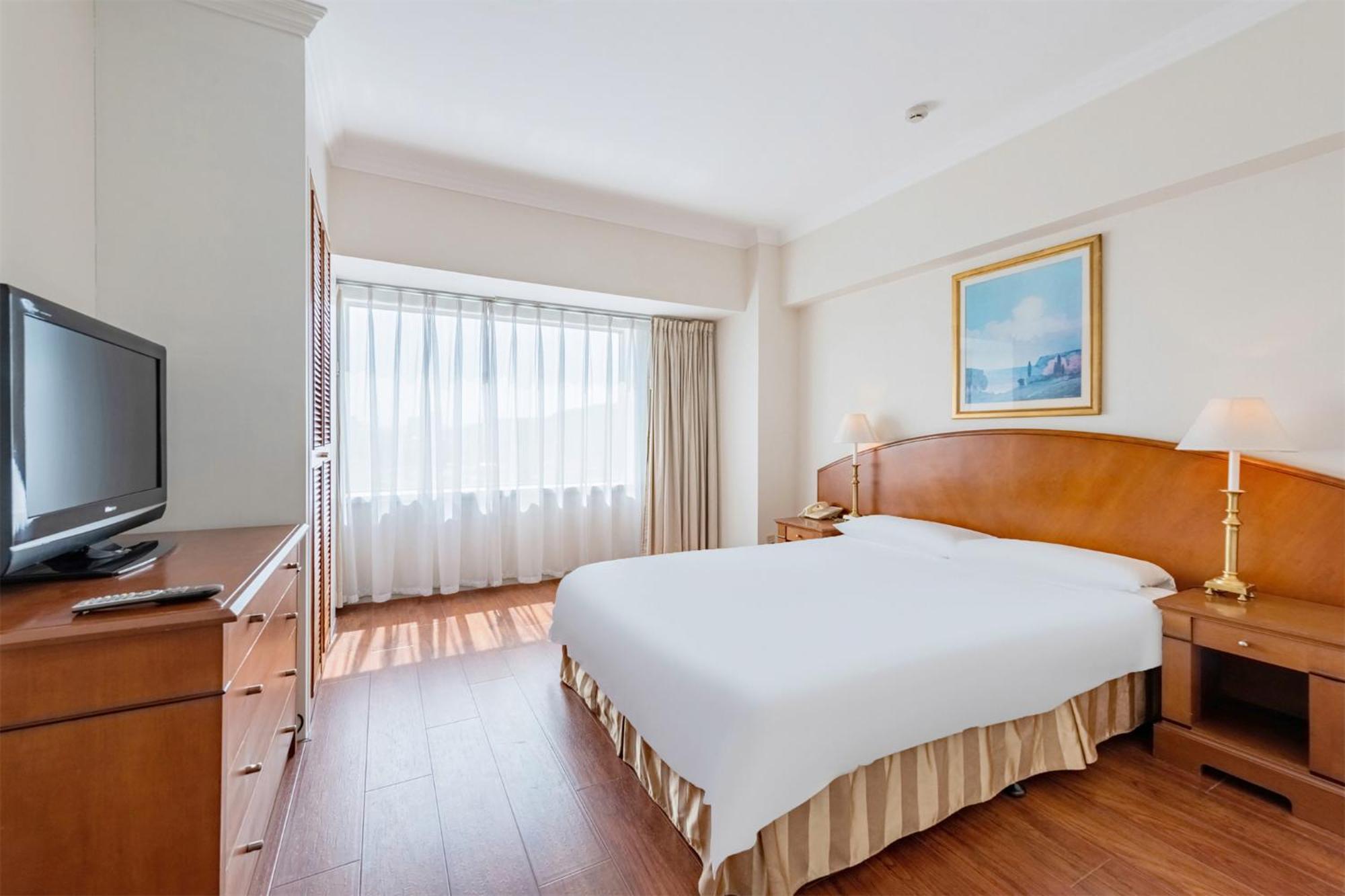 Ruishi Hotel Далянь Екстер'єр фото