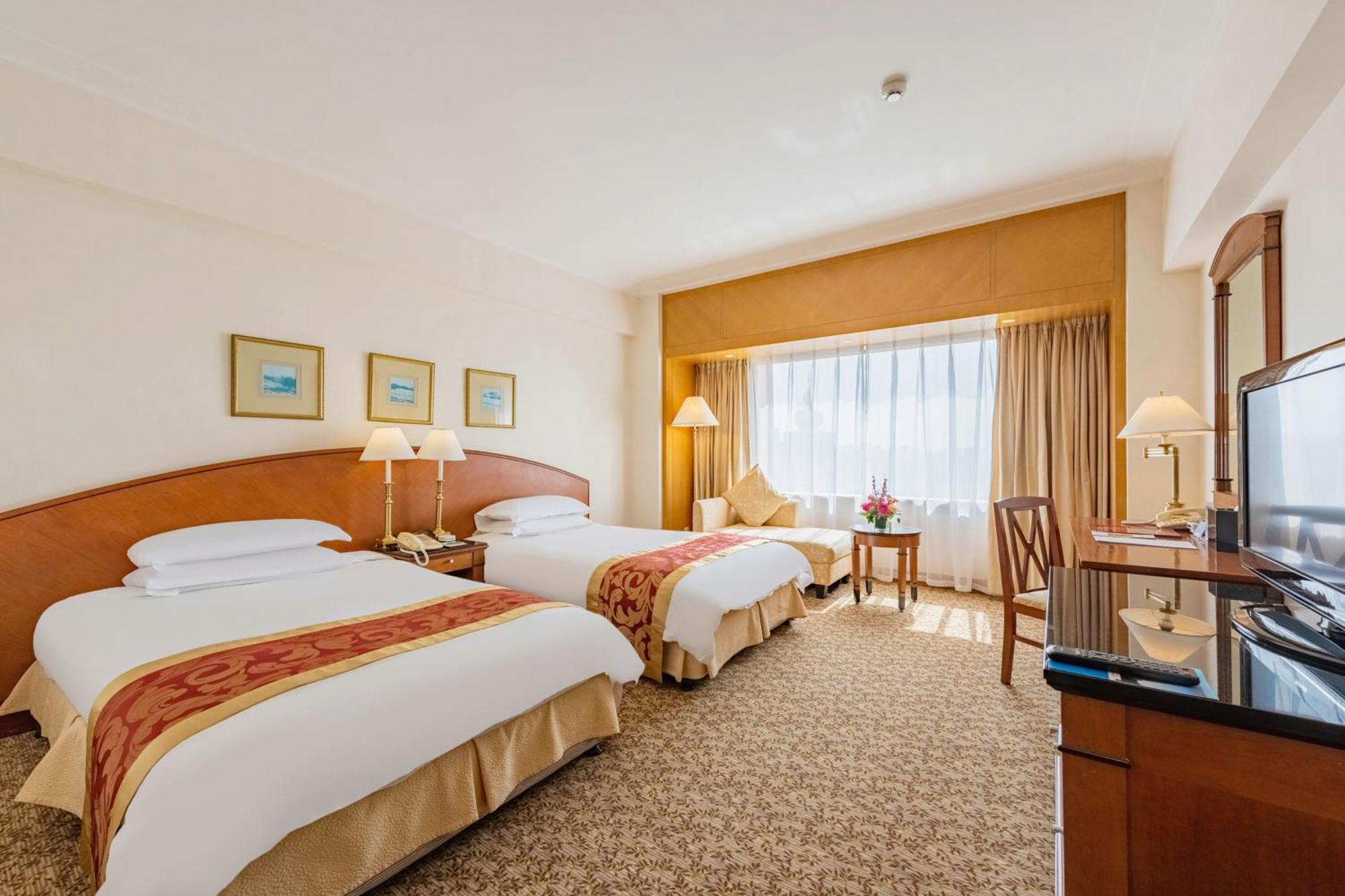 Ruishi Hotel Далянь Екстер'єр фото
