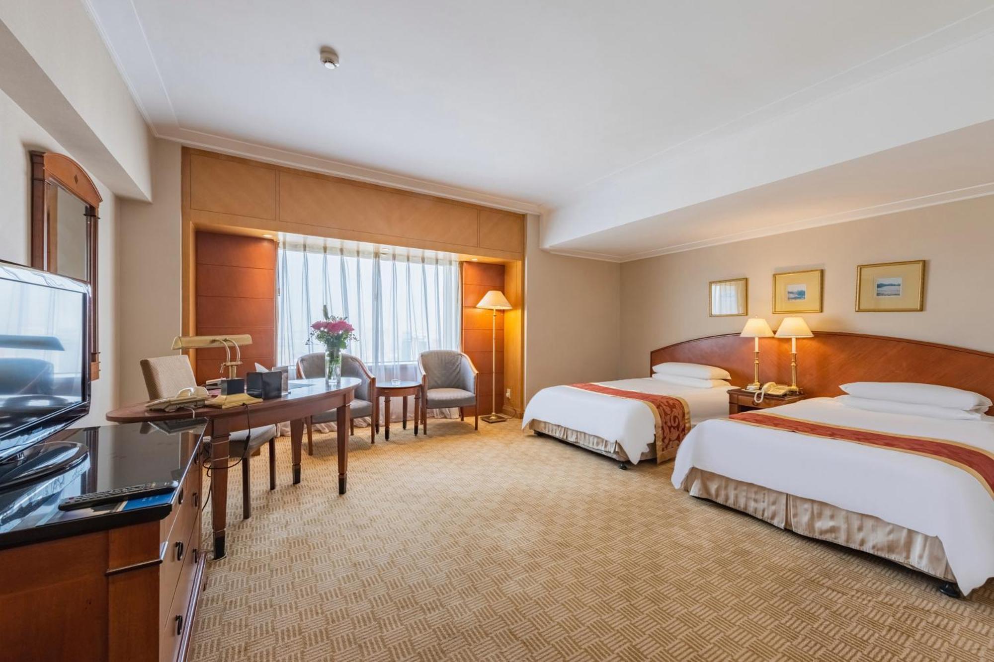 Ruishi Hotel Далянь Екстер'єр фото