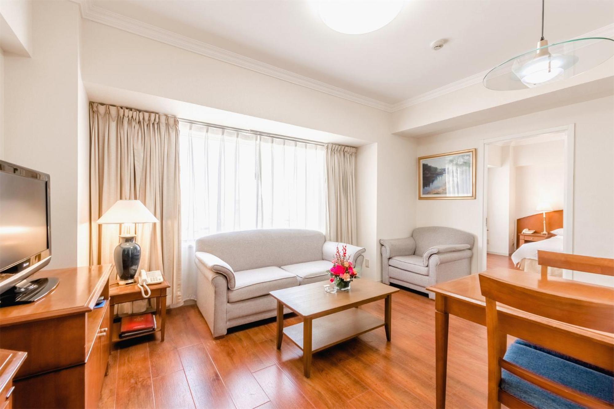 Ruishi Hotel Далянь Екстер'єр фото